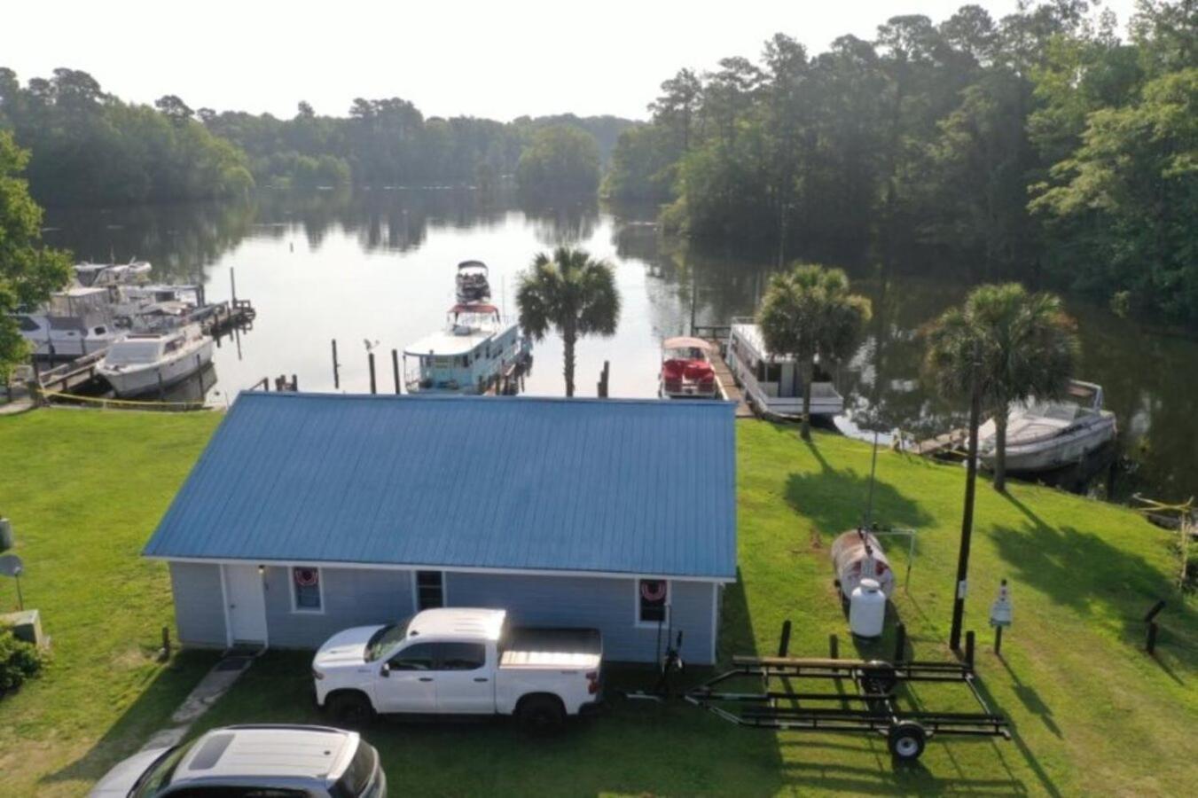 Bells Marina & Fishing Resort - Santee Lake Marion By I95 - Family Adventure, Pets On Request! Eutawville エクステリア 写真