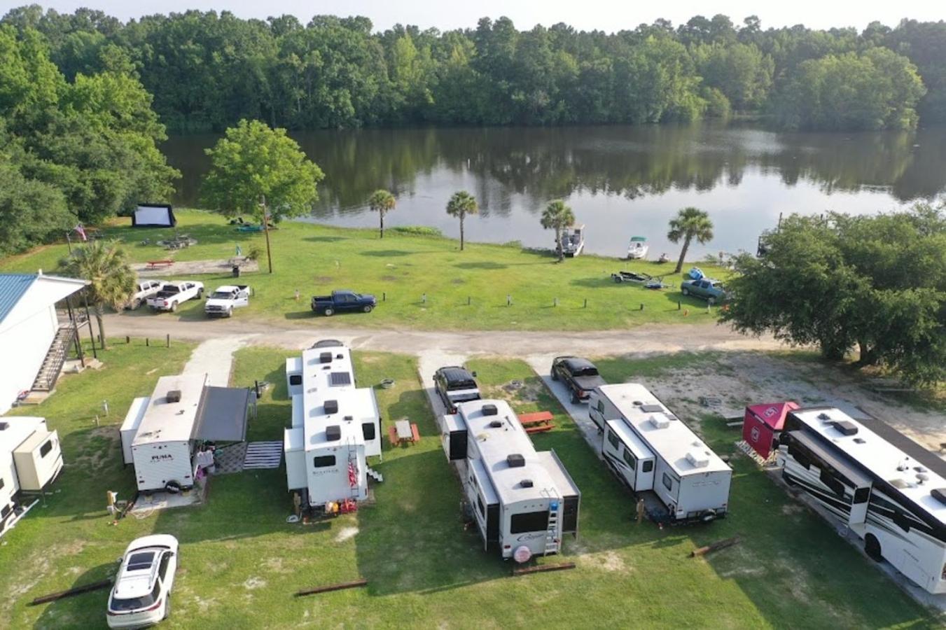 Bells Marina & Fishing Resort - Santee Lake Marion By I95 - Family Adventure, Pets On Request! Eutawville エクステリア 写真