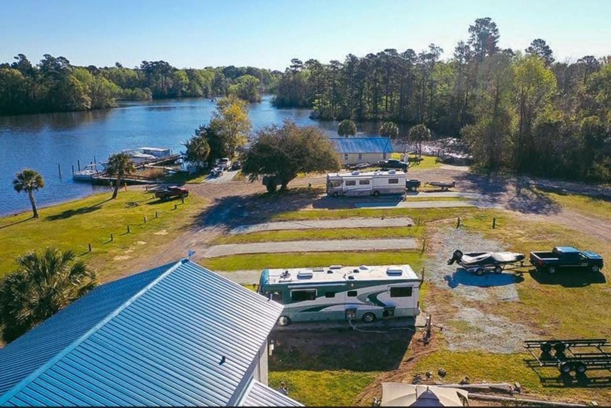 Bells Marina & Fishing Resort - Santee Lake Marion By I95 - Family Adventure, Pets On Request! Eutawville エクステリア 写真